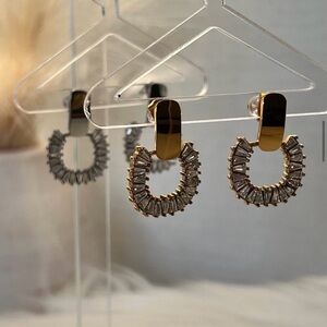 NEW NEW Gold and Zircon Earrings
Stainless Steel